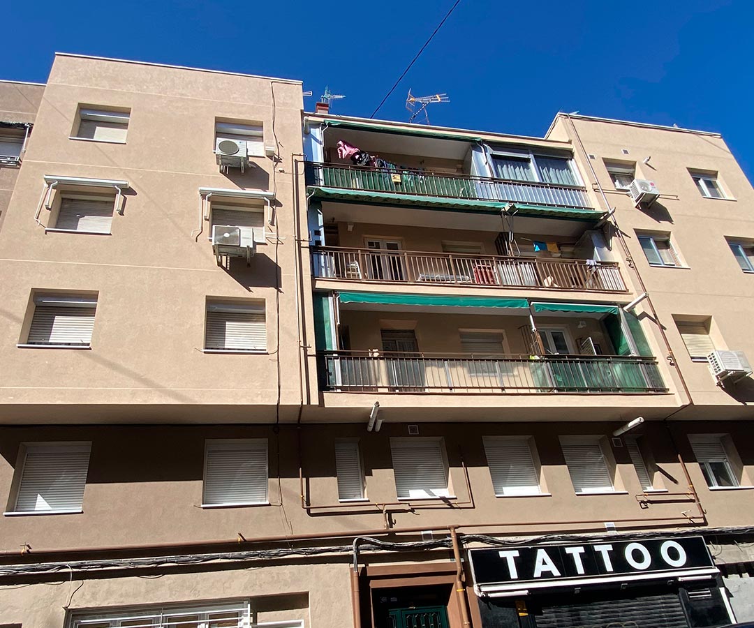 Mejora de la envolvente térmica en un edificio de Madrid, Arquicite
